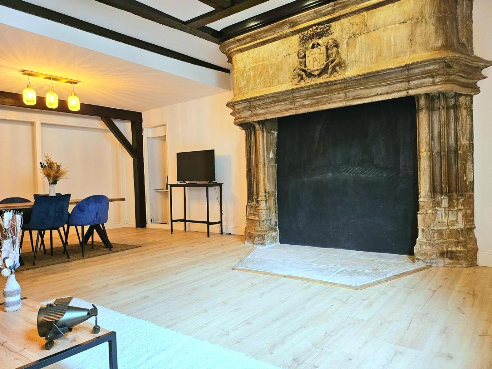 La Dame Blanche - Appartement Hypercentre Historique Bourges Dış mekan fotoğraf